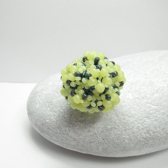 Uranium Glass Pendant - Picture 7 of 12